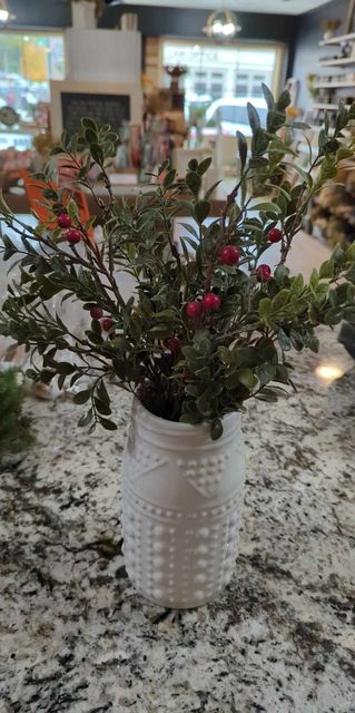 FXD09370B Holly & Leaves Pick