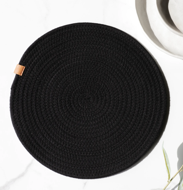 PD PDQP001B 13" Ebony Round Placemat