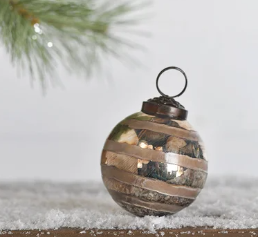 PDGO21-01 2" VINTAGE MODERN ORNAMENTS