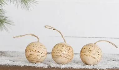 PD HXRS21-011 2.5" WOOD BOHO ORNAMENTS