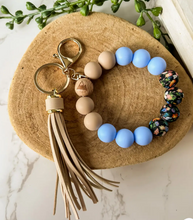Load image into Gallery viewer, Silicone Beaded Wristlet Keychain