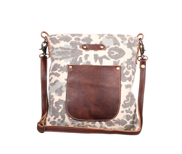S1937 Myra Voyager Shoulder Bag