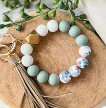 Load image into Gallery viewer, Silicone Beaded Wristlet Keychain