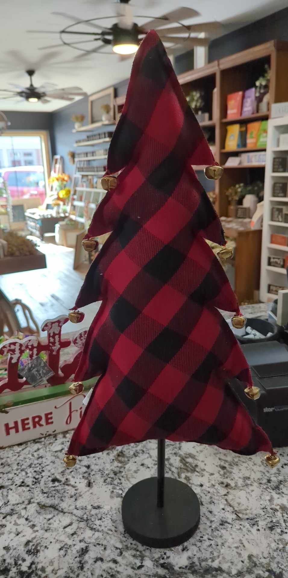 Plaid Christmas Tree Lg Red/Black