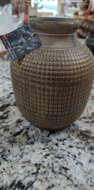 CSP143 Ancient Vase