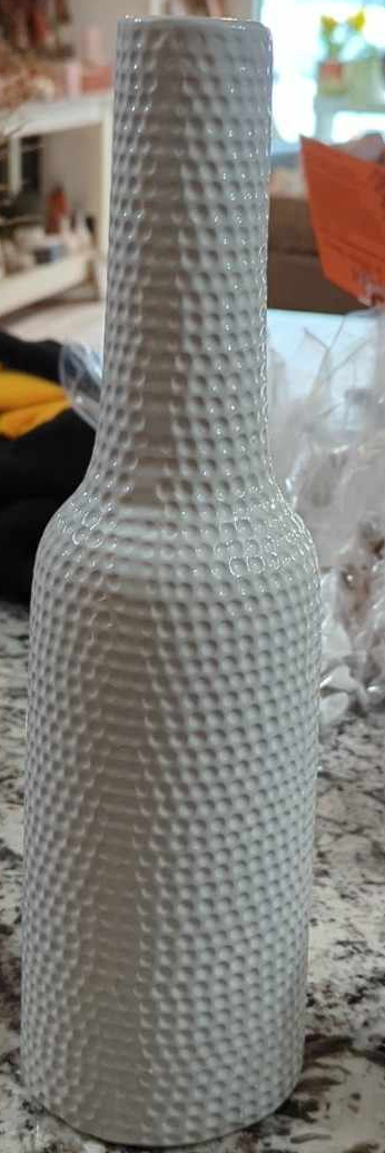 PD MJTD724 Tall Dimpled Vase