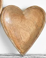 PD PDNC-049 WOOD CARVED HEART SMALL